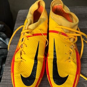 Nike Yellow and Black Athletic Shoes with Breathable Mesh